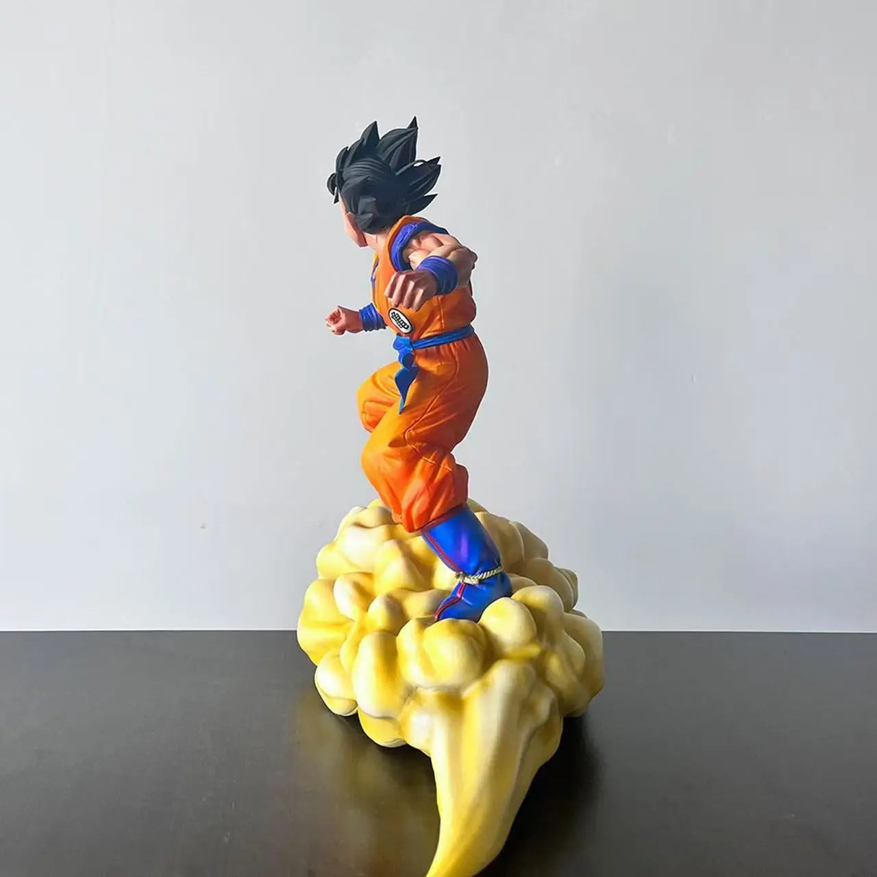 31cm/12.2inch Dragon Ball Z Cloud Goku Figure Super Saiyan Son Goku Action Figures Gk Statue Collection Model Toy Gifts