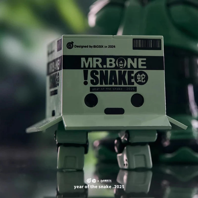 MR.BONE Limited Edition for The Year of The Snake Black and Green Skull Action Figure Desktop Ornament Collection Model Boy Gift
