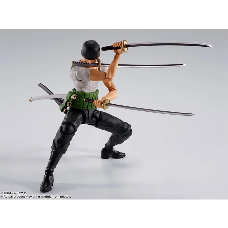В наличност Bandai Оригинална кутия SHF One Piece Roronoa Zoro Romance Dawn Аниме екшън фигурка Завършен модел Комплект играчка Подарък