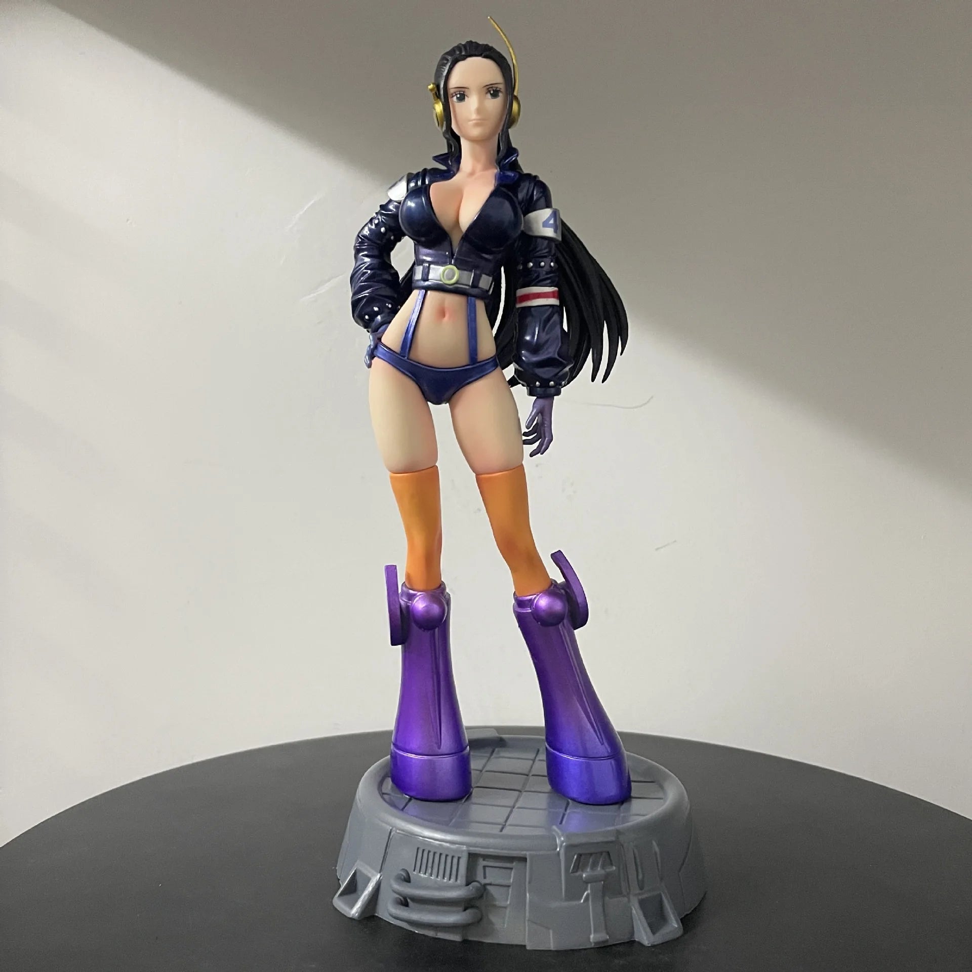 One Piece Strohhutpiraten PVC-Figuren Luffy Zoro Nami Usopp Robin Sanji Statue Schreibtischdekoration Geschenk