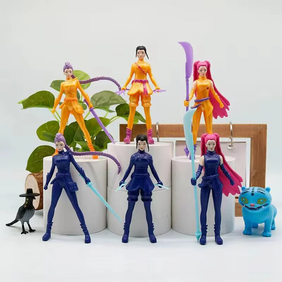K-pop фигурка на ловци на демони, K-pop фигурки на ловци на демони, фигурки на Huntrix, играчка Derpys, тигър, Руми, Мира, Зоуи, Съси, фигурка, орнамент.