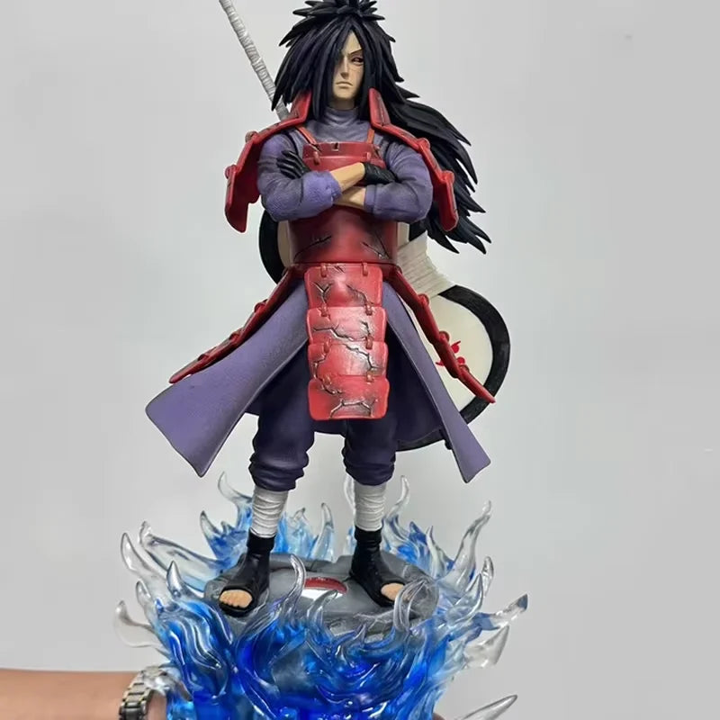Naruto Uchiha Madara Anime Figuren Türgott Ban Figur mit leuchtender Basis Statue 42cm GK Modelle Sammlung Kinder Geschenke Spielzeug