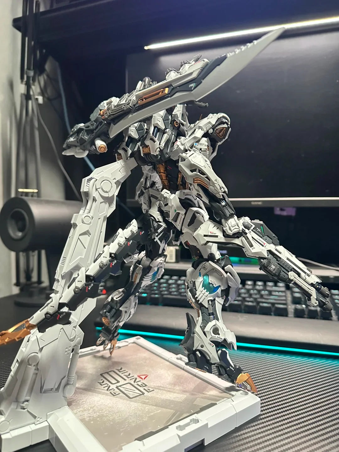 New-Hot In Era+ Rmd 1/72 Fenrir Infinite Dimensions Wolf King Barbatos Alloy Skeleton Assembly Plastic Model Kit Toy Xmas Gift