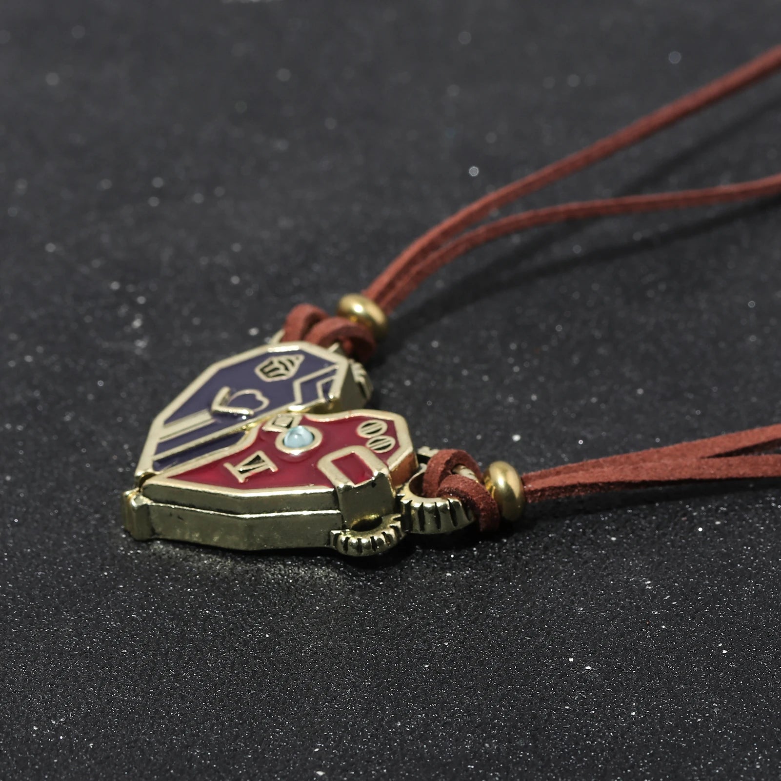 Game Arcane League of Legends Caitlyn Vi Necklace Pendant Men Women Disguise Magnet Lovers Chain Backpack LoL Cosplay Accessoriy