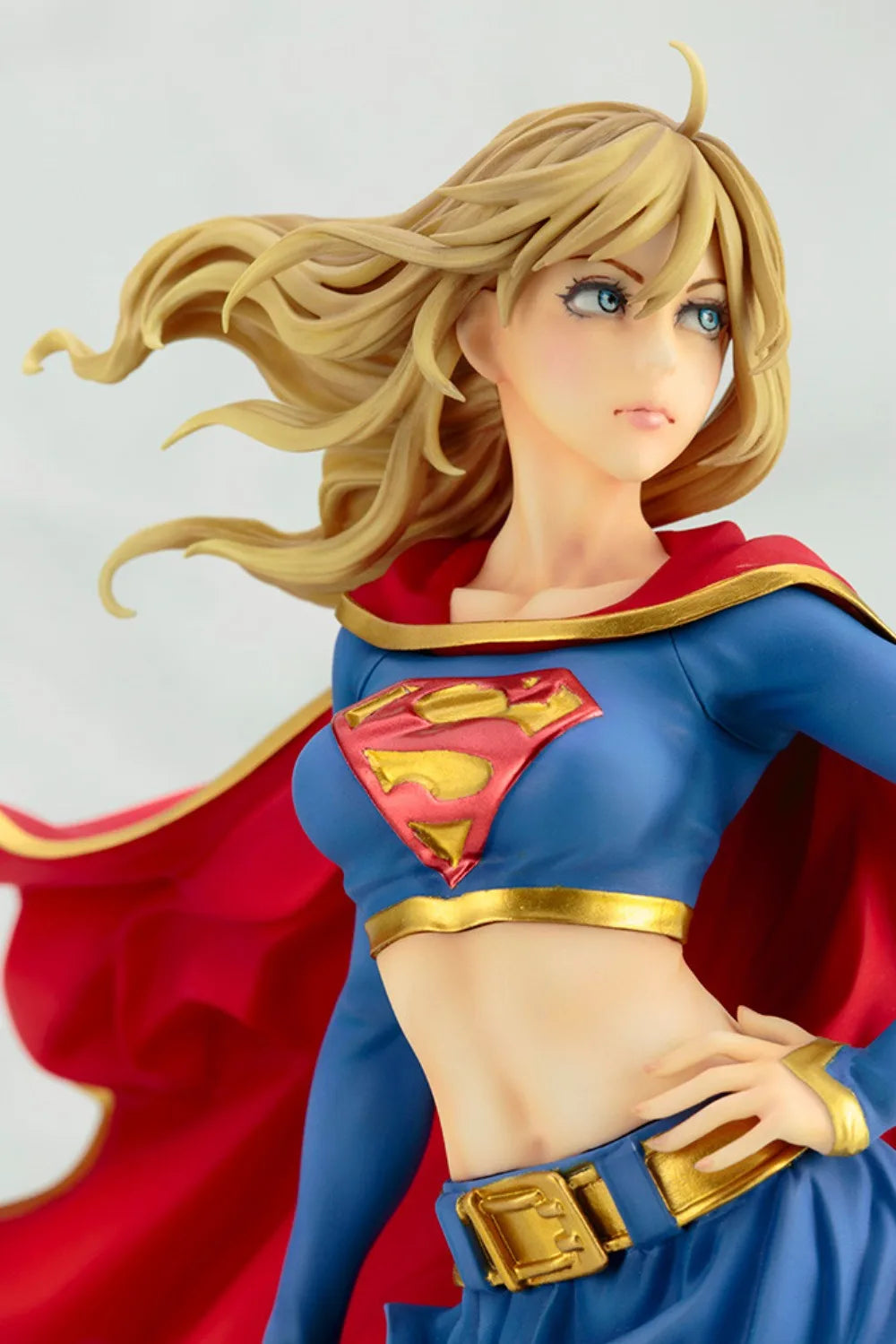 100% Original in Stock Kotobukiya Bishoujo Statue Supergirl Vers.2 Anime Figure Action Figure Collection Series Model Toys