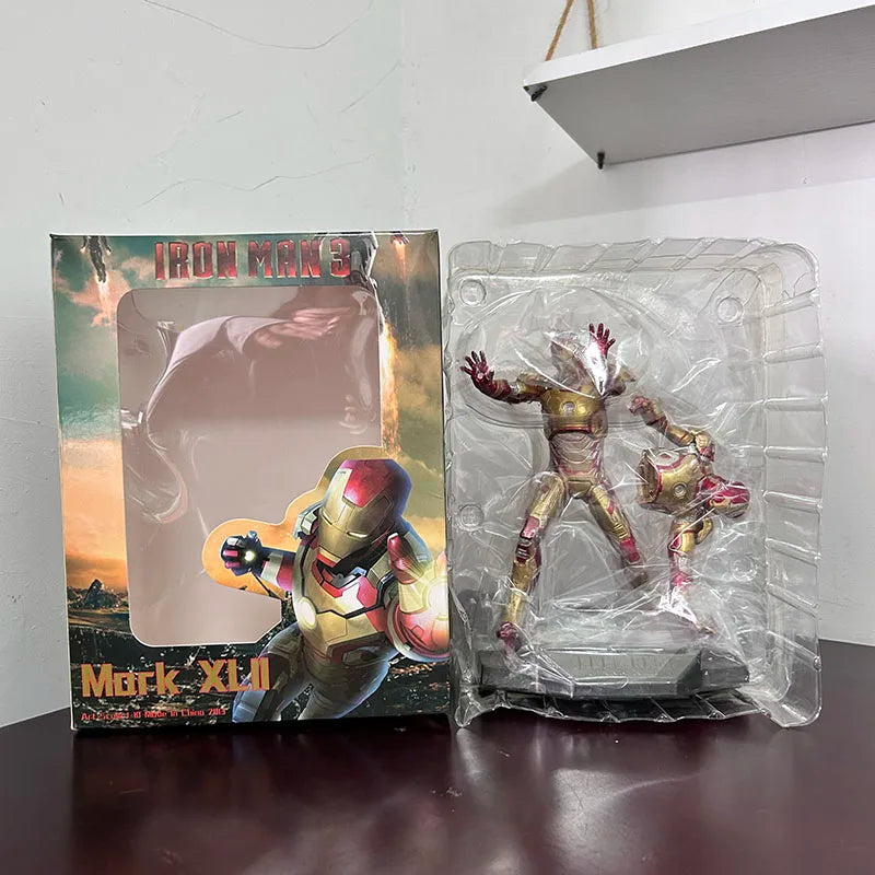 Crazy Toys Iron Man 3 Mark XLII Mk 42 Limted Edtion PVC Action Figure Body Changable Model Toy Gift For Collection Joint Movable
