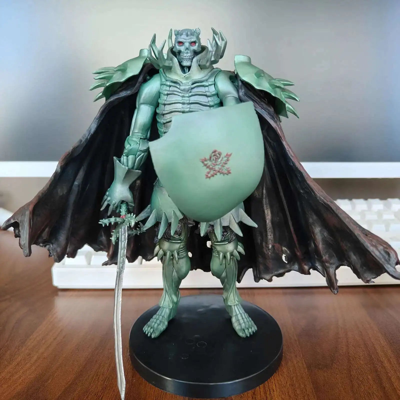 21 см фигурка на рицар от Череп на Айкслан, брониран зелен сребрист рицар, PVC фигурка, подаръчен модел, колекционерски екшън играчки, подарък