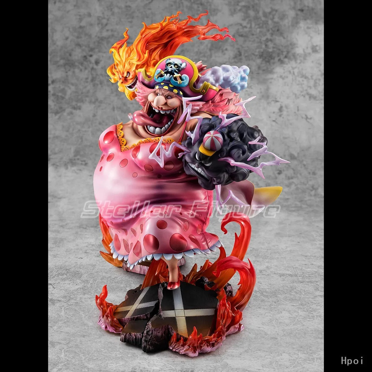 【SF】In Stock MegaHouse Portrait.Of.Pirates ONE PIECE Charlotte Linlin Figures Model Collection Gift