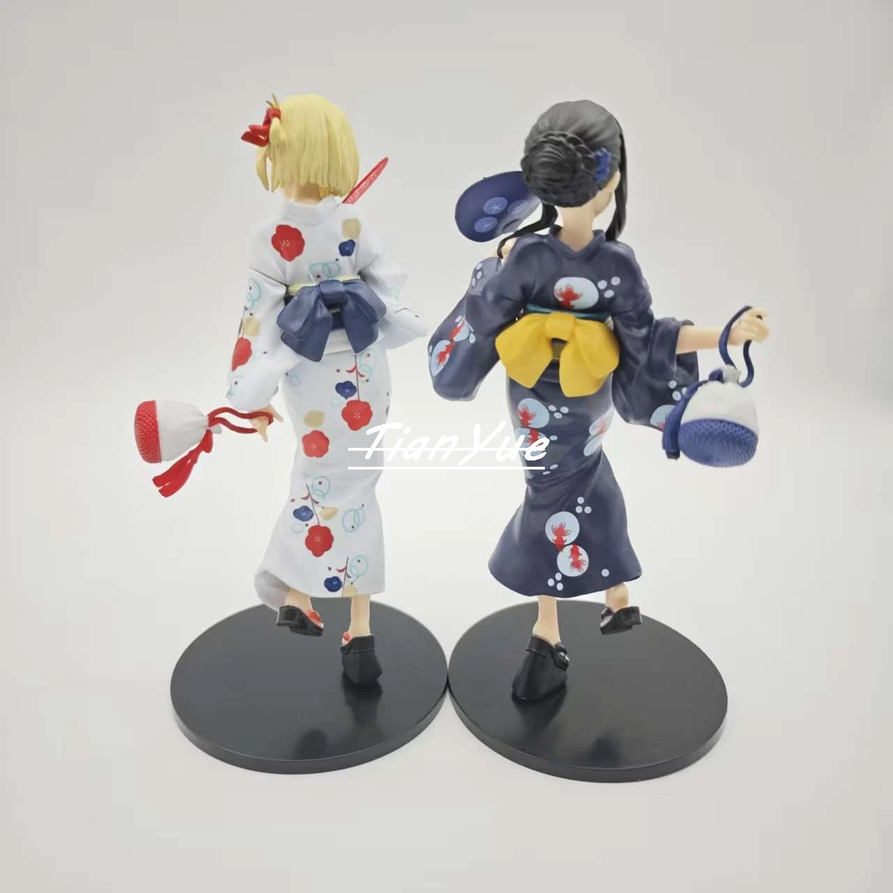 Lycoris Recoil Nishikigi Chisato and Takina Inoue Kimono Girl Action Figure Model Toy 20cm