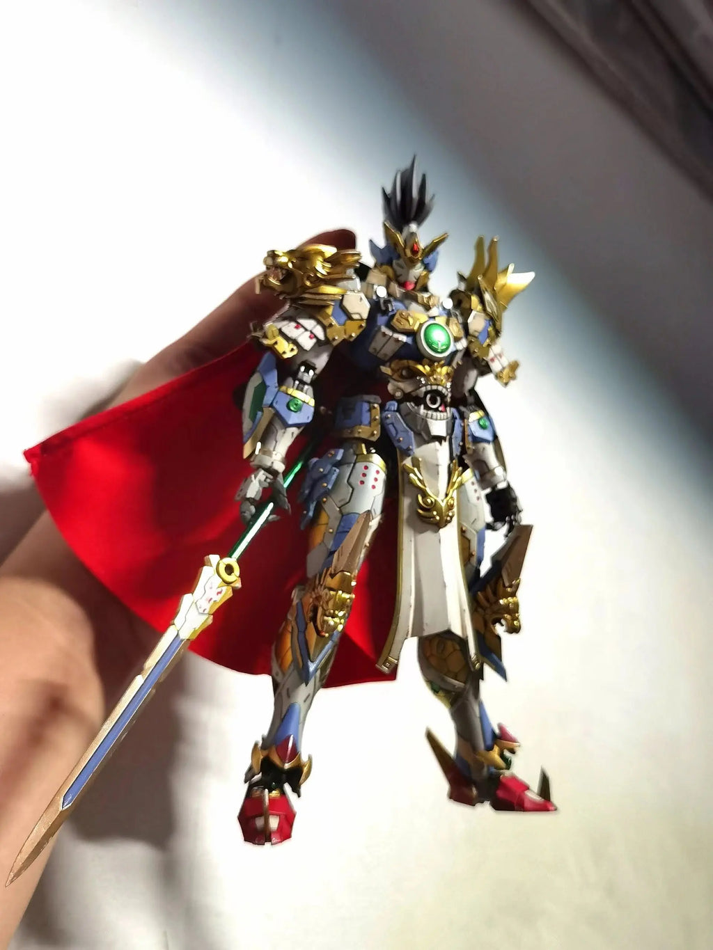 Randomly Sent  Model Kit Assembly Toy for Boys Tee s Red Heretic Seven Sword High Quali Collectible Gifts