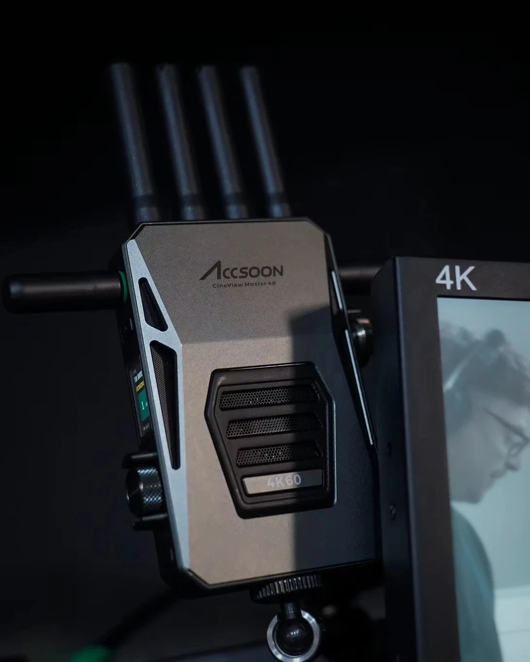 ACCSOON CineView Master 4K 2,4 GHz Drahtlose Videoübertragung 25 ms Latenz mit 8K-Funktionen DFS Simultandolmetschen