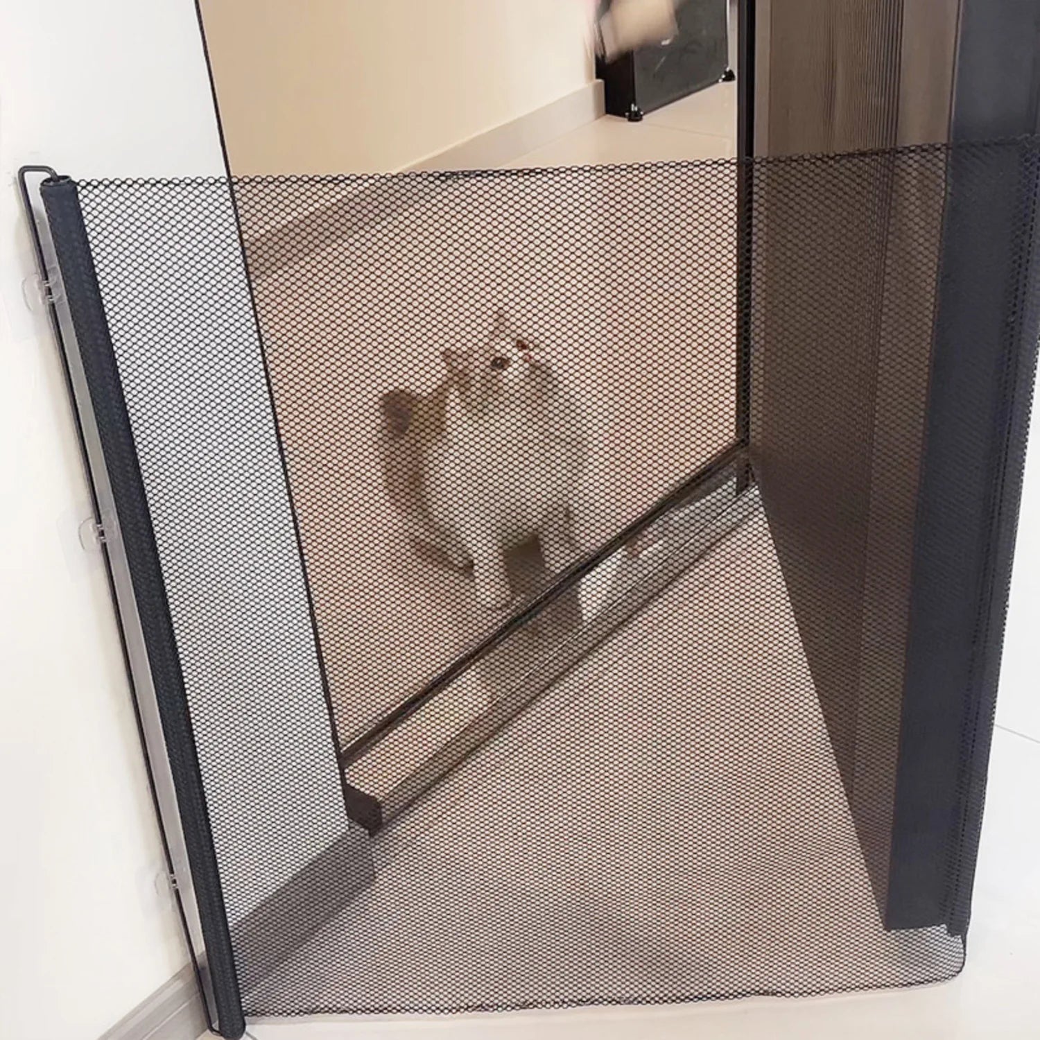Retractable Pet Door Mesh Dog Fence Cat Fence Kitten Fence Suitable for Doorways, Stairs, Corridors Prevent Pet Vandalism