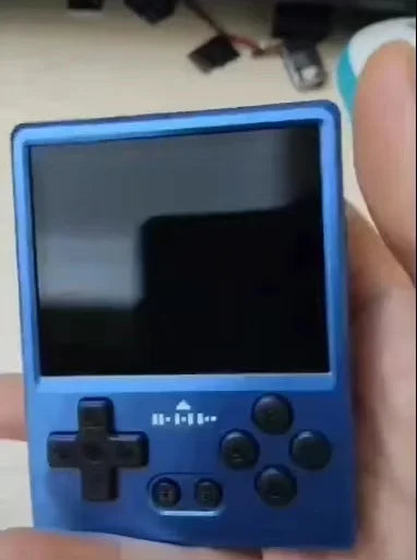 GKD Pixel 2 Handheld Game Console 2.4-Inch Retro Nostalgia New Portable Game