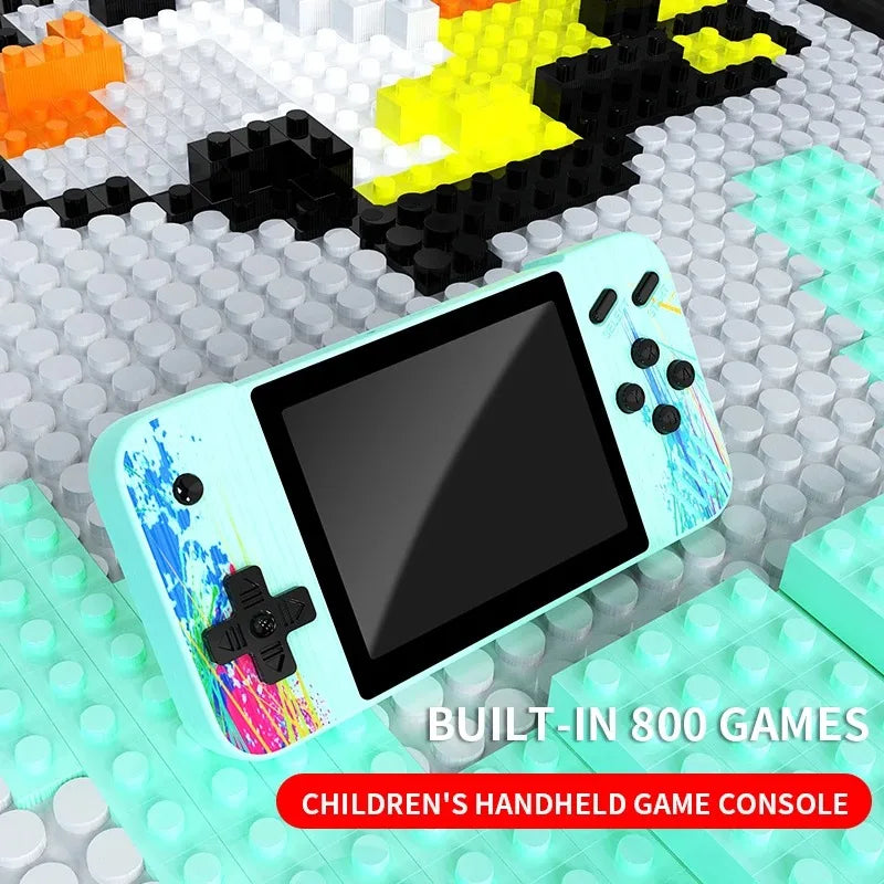 800 Spiele in 1: Tragbare Retro-Videokonsole mit 3,5-Zoll-Farbbildschirm (1080 x 680 Pixel) und 800 Spielen.