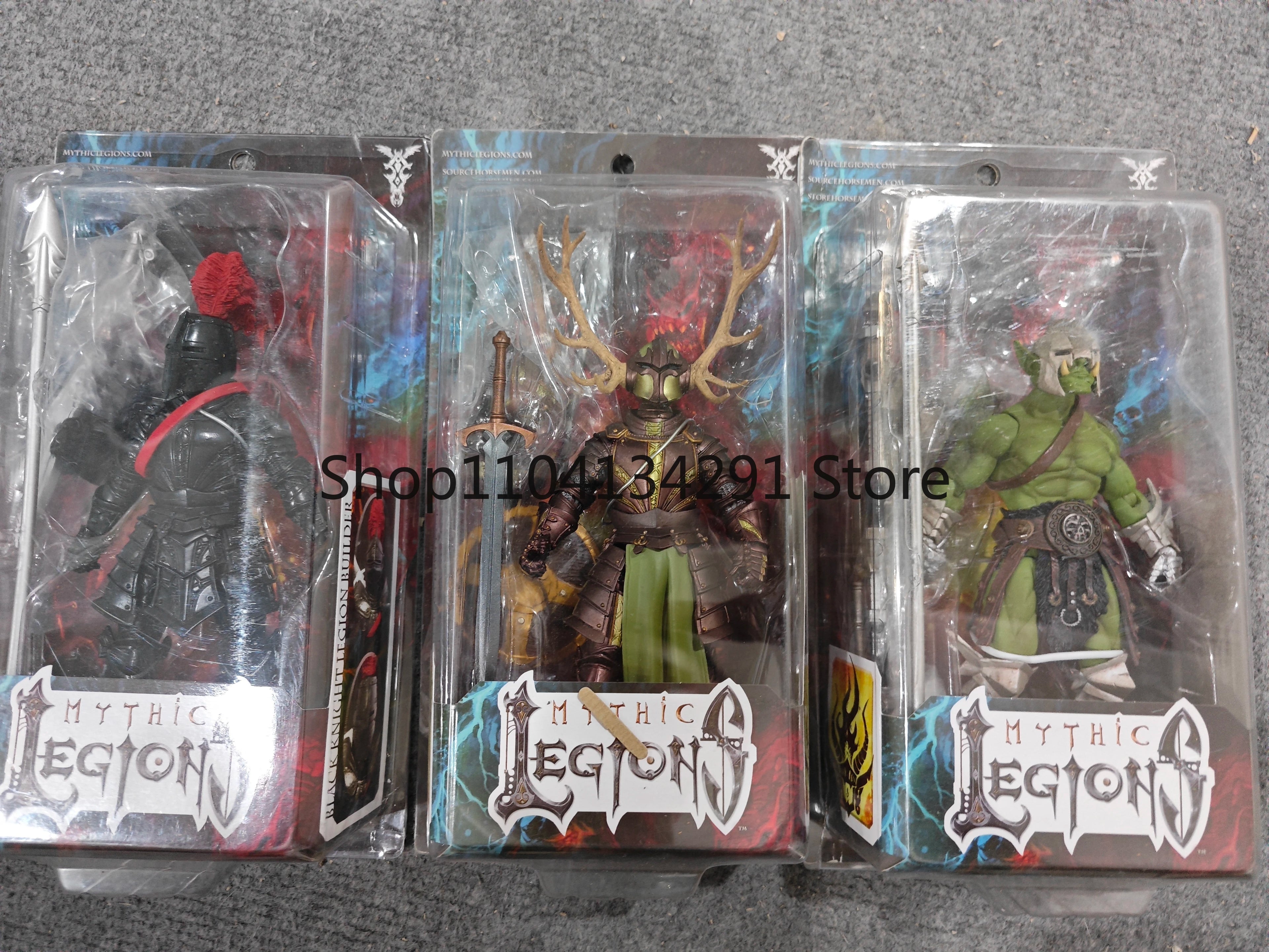 Original Edition Four Knights Mythic Legion Silverhorn Sentinel Silver Armor Beastman Black Knight Action Figure