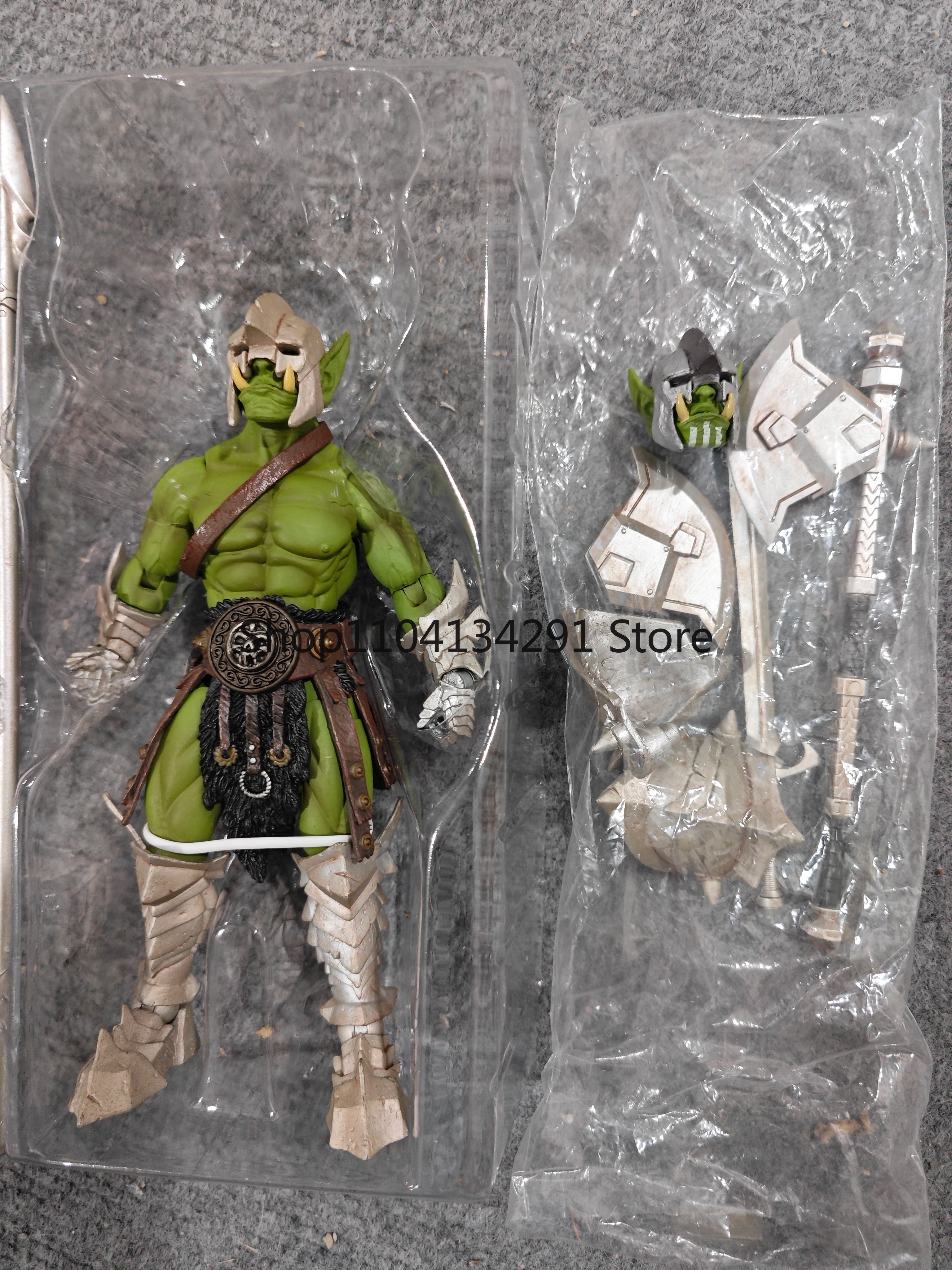 Original Edition Four Knights Mythic Legion Silverhorn Sentinel Silver Armor Beastman Black Knight Action Figure