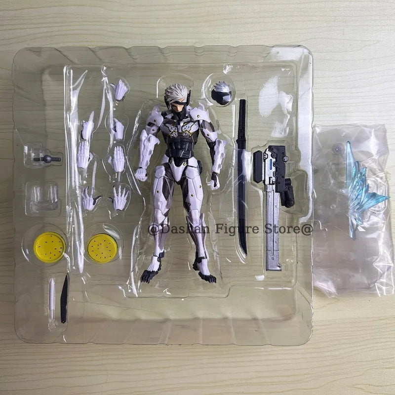 Kaiyodo Metal Gear Solid Venom Snake Action Figure Revoltech The Phantom Pain Snake Figurine PVC Movable Collection Model Toys