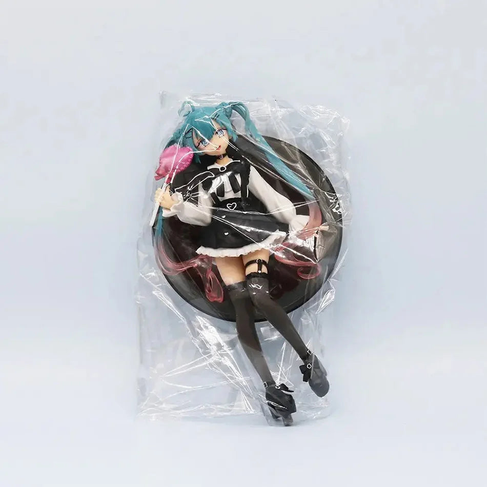 Cute girl Hatsune Miku anime character fashionable suitable for desktop decoration ornaments doll Christmas gift PVC collectible