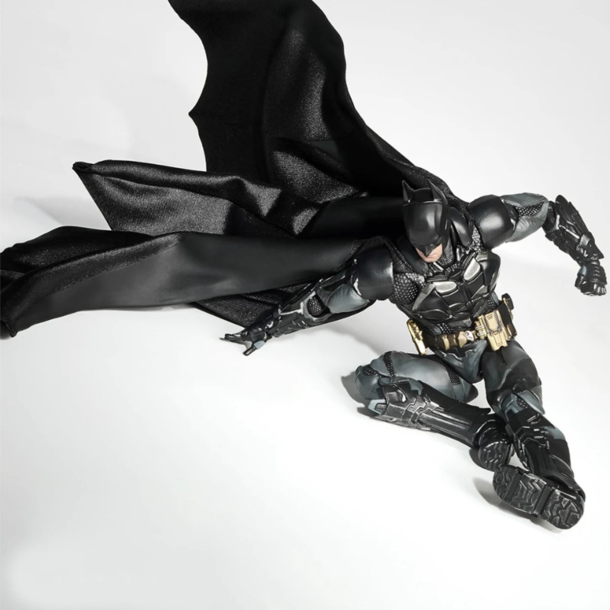 Arkham Knight Batman Action Figure 1/12 Batman Collectable Action Figure Anime Model Joints Movable Figurine Toys V8.04 Suit