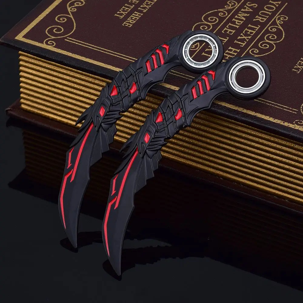 17CM Karambit Игра Живот и смърт Периферна Тъмна Луна Двойни Шипове Метален Модел Безопасност Мили Тери Влак Нож Играчки Меч Момче Подарък