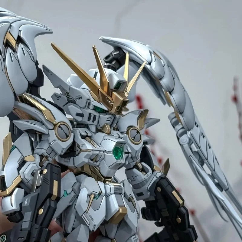 GL MGSD Wing Zero EW Snow White Version Angel Feather Drop Mech Assembly Model Kit Action Figure Desktop Decoration Doll Boy Toy