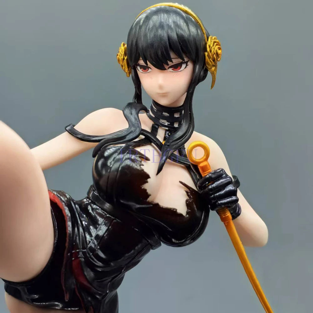 39 cm Spy × Family – Yor Forger Battle Version RO Studio Japanische Anime-Figuren PVC-Actionfigur Spielzeugspiel Sammlermodell Puppe