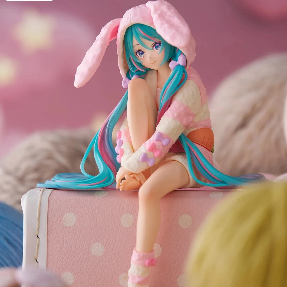 15CM Аниме HATSUNE MIKU Фигура Noodle Stopper Фигура Заешко ухо Пижама Модел Играчка Кукла Aciton Фигура Колекция Подарък PVC