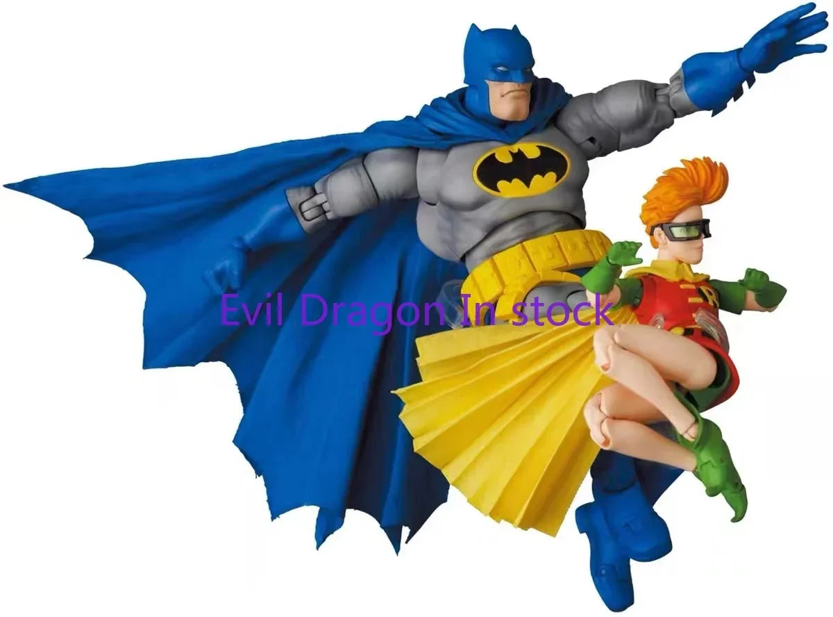 100% Original Mafex BATMAN BLUE ROBIN The Dark Knight Returns Reprint in Stock Anime Action Collection Figures Model Toys
