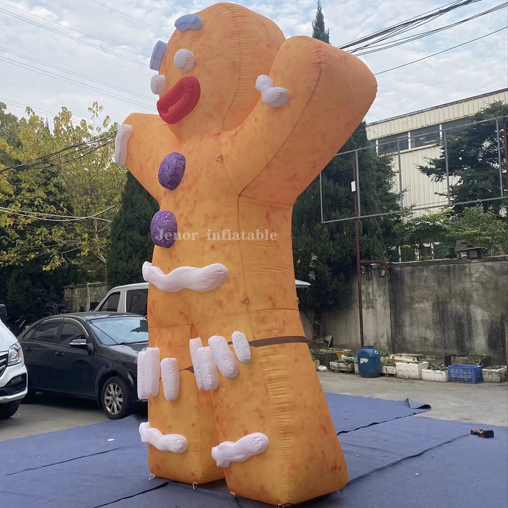 Giant Inflatable Gingerbread Man Model for Christmas Outdoor Decoration
