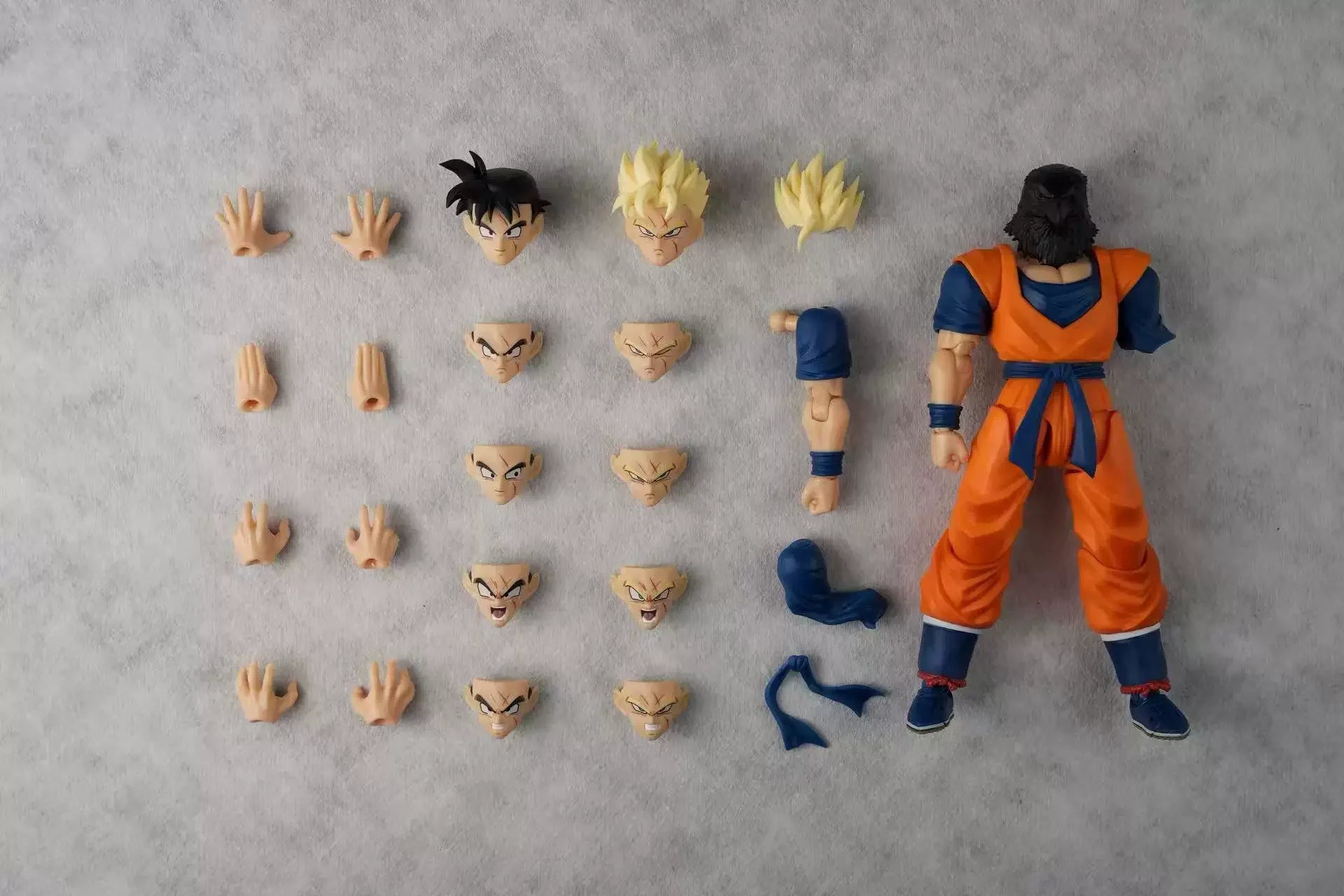 Hot In-Stock HAZ001 Broken Arm Goku Dragon Ball Action Figure Model Anime Doll Ornament Model Accessories Toys Gifts