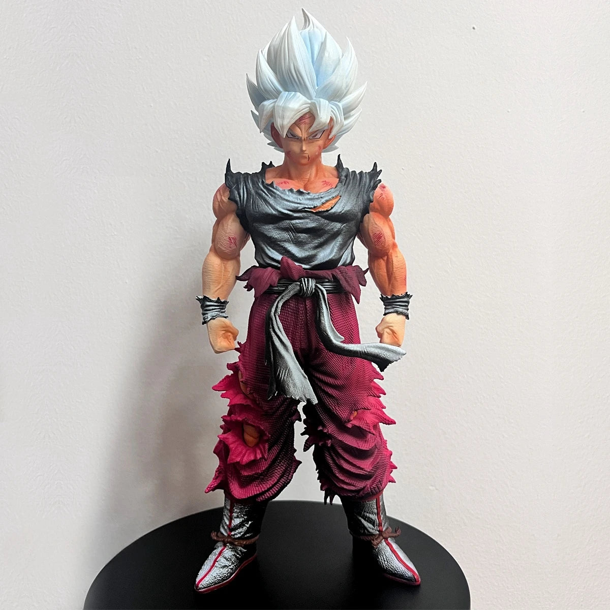 28cm Dragon Ball Goku Anime Figure Son Goku White Hair Super Saiyan Figurine Pvc Model Statue Desk Decor Collection Toys Gifts