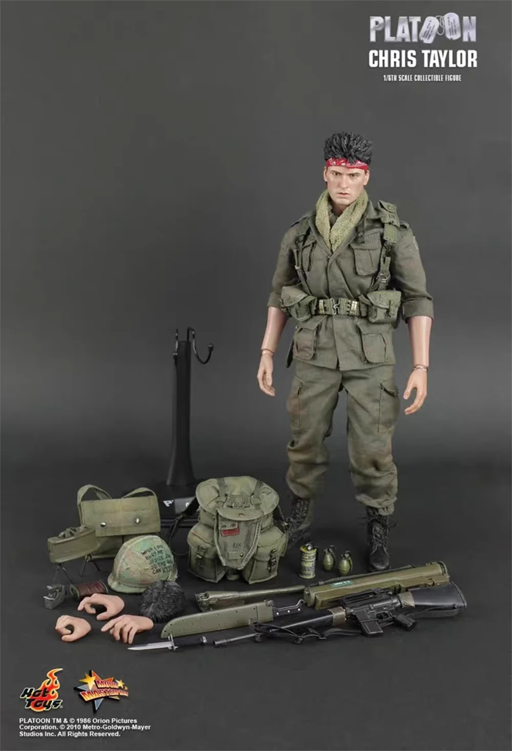 HotToys 1/6 MMS135 MMS141 Platoon Pvt. Chris Taylor /Tom Berenger Action Figure Model Toys 12-inch Collection Scene Ornaments