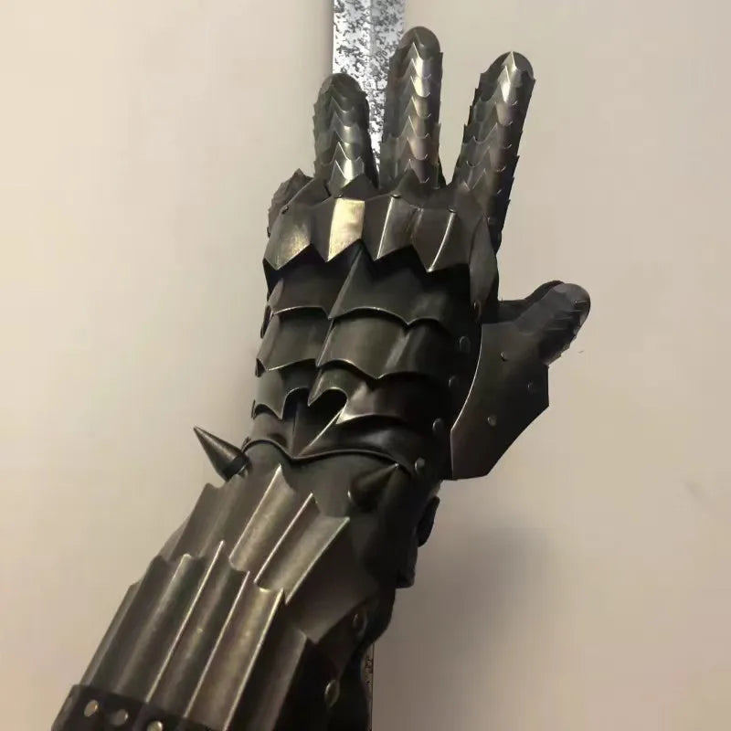 HCMY LOTR Nazgul Gauntlet 1:1 Metal Steel Wearable Sauron Witch King Ringwraith Middle Earth Medieval Knight Cosplay Armor LARP