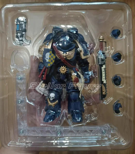 【SF】JOYTOY Warhammer 40K 1/18 Action Figure UltramarinesCaptain with Jump Pack Model Toys Gifts Collection Ornaments
