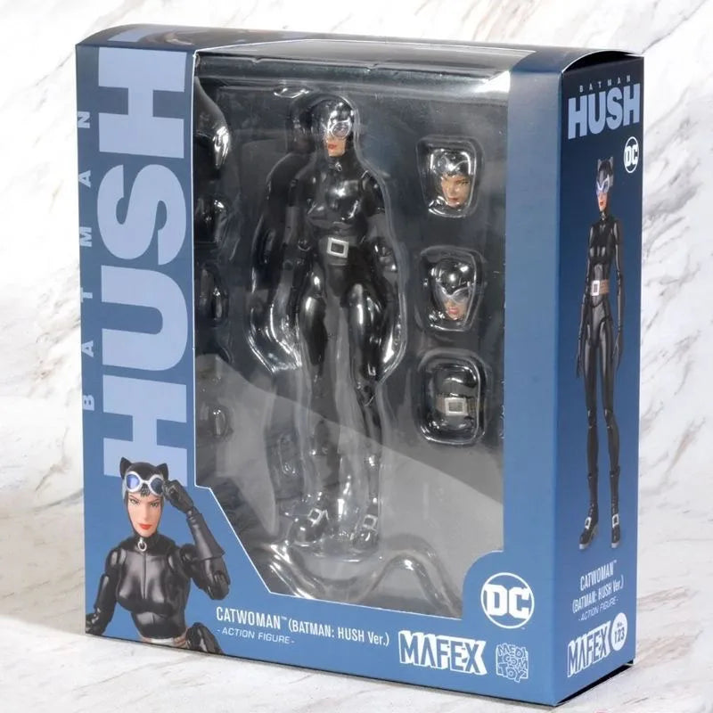 In Stock Medicom Mafex Toys DC Comics Batman Hush: Catwoman 1/12 Action Figure Collection Original Model Toy Ornament Gifts