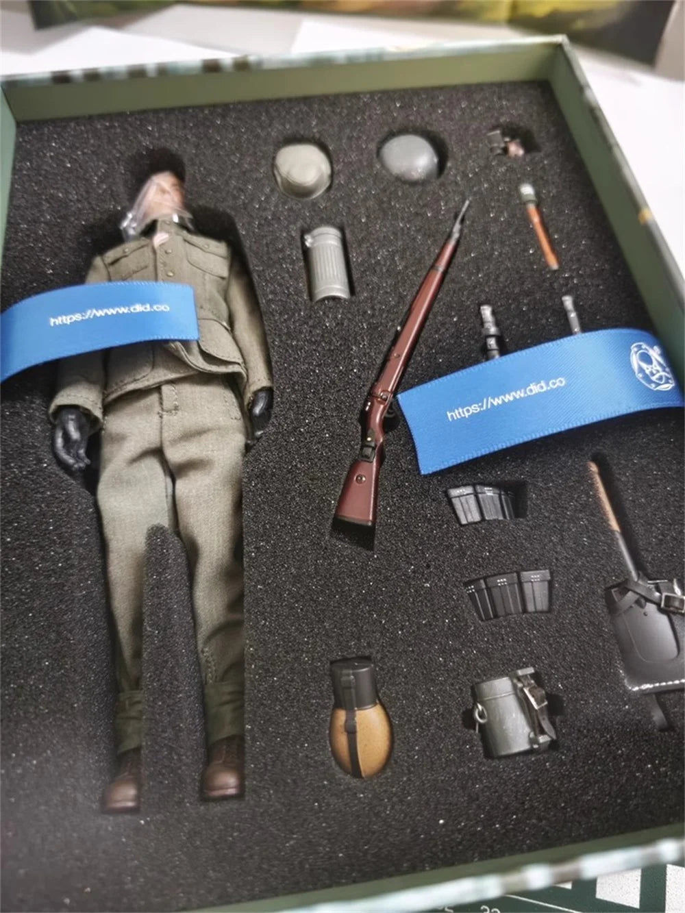 New Arrival 1/12th DID XD80029 Palm Pocket Series My Father and Brother Full Set Moveable Action Figure about 3.75" Gift For Fan