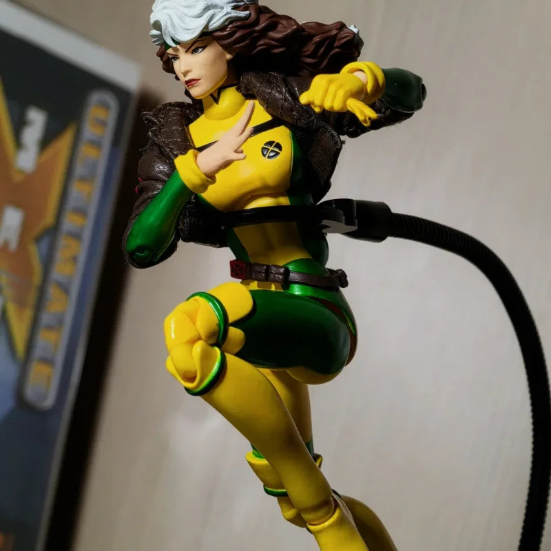 Medicom Toy Mafex No242 Xmen Rogue Comic Ver 1 12th Scale Action Figure With Extra Heads And Hands Marvel Collection Model Toy