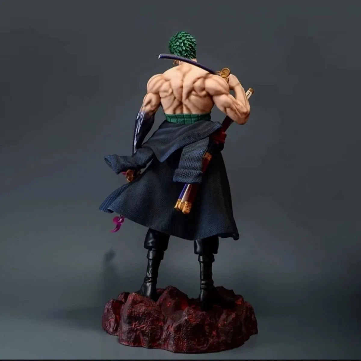 One Piece Аниме Голям 50 см Петглав орел Носещ Нож Доминиращ Зоро Колекционерска Статуя Модел Фигура Орнамент Подаръци