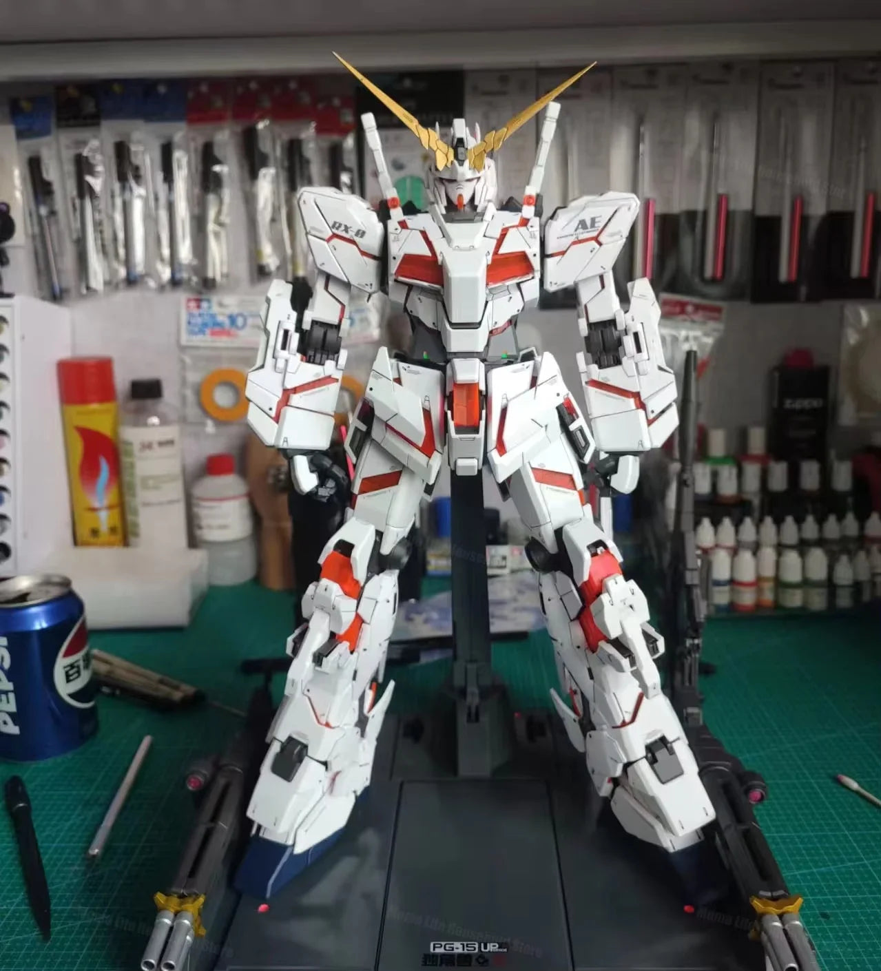 In Stock Daban PG 1/60 Unicorn Rx-0 Assembly Model Kits Plastic skeleton Kits Anime Action Figure Robot Plastic Model Gifts Toys