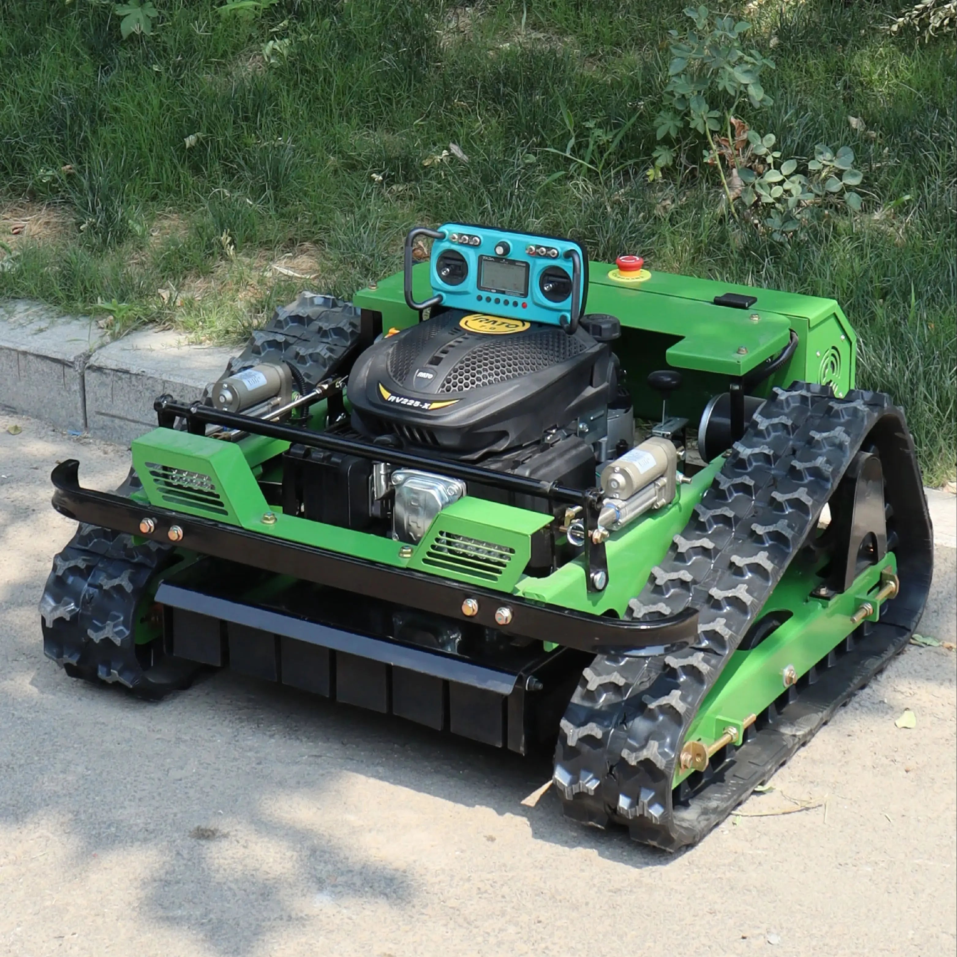 Hot sale Black Warrior intelligent remote control lawn mower Euro 5/EPA crawler high efficiency and high quality machine