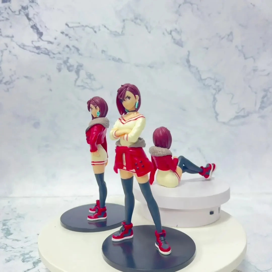 Supernatural Armed Daring Party "Dang Da Dang"-Ayase Momoko in casual clothes, sitting posture noodle press figure, car ornament