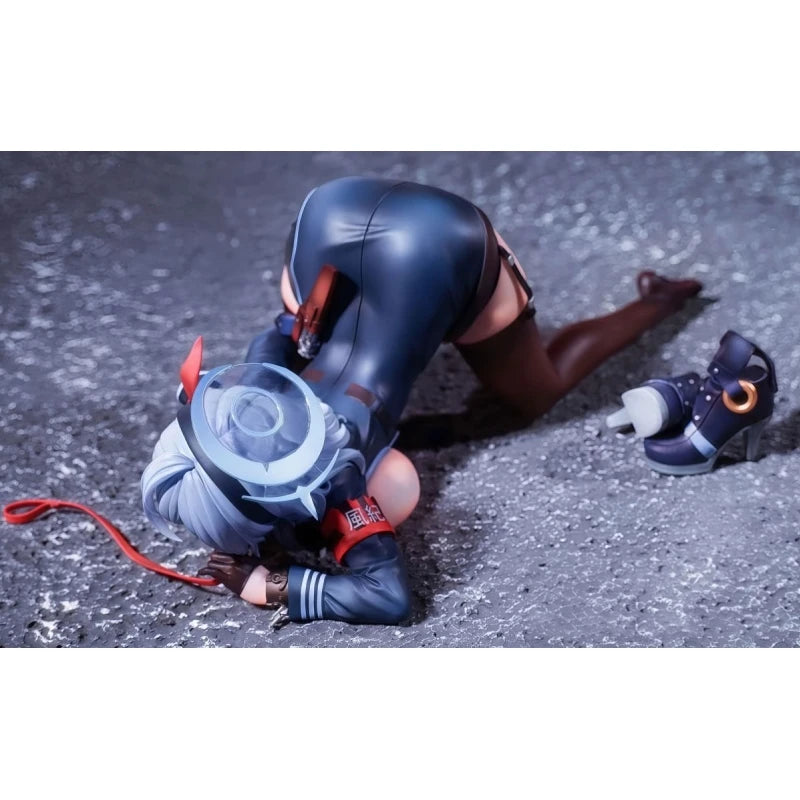 2 Styles Blue Archive Amau Ako Kneeling & Standing Pose Anime Figure Set Collectible Statue Desktop Decoration Gift