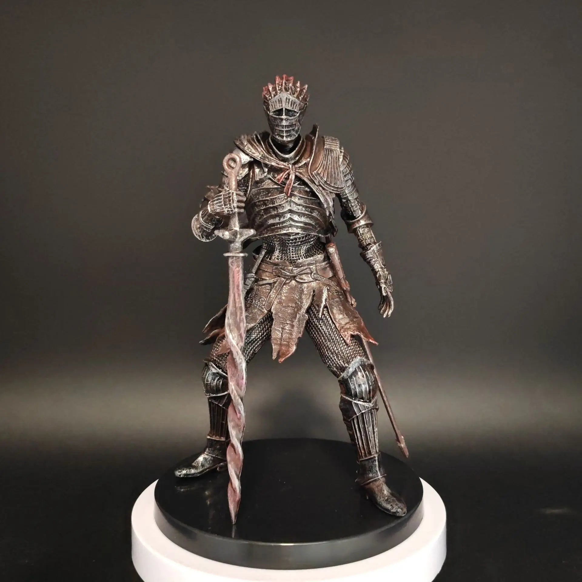 Hot Game Figure Dark Souls 3 Salary King Avatar Knight Undead Soldier Model Desktop Handmade Ornament Toy Boys Gift