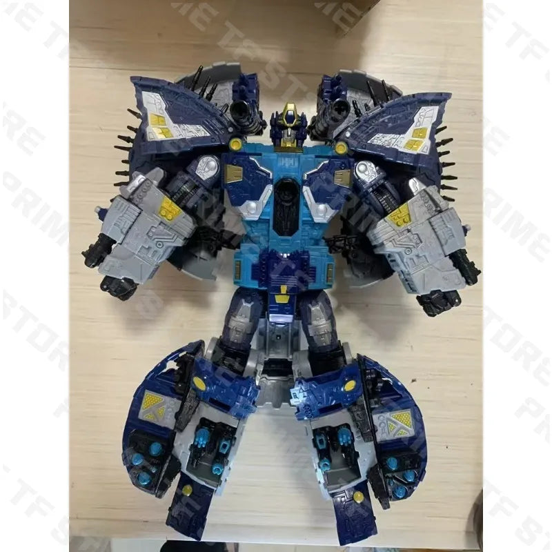 Original Hasbro Transformation Toy Primus Cybertron-Series Invincible Class Action Figure Toy Collection Gift