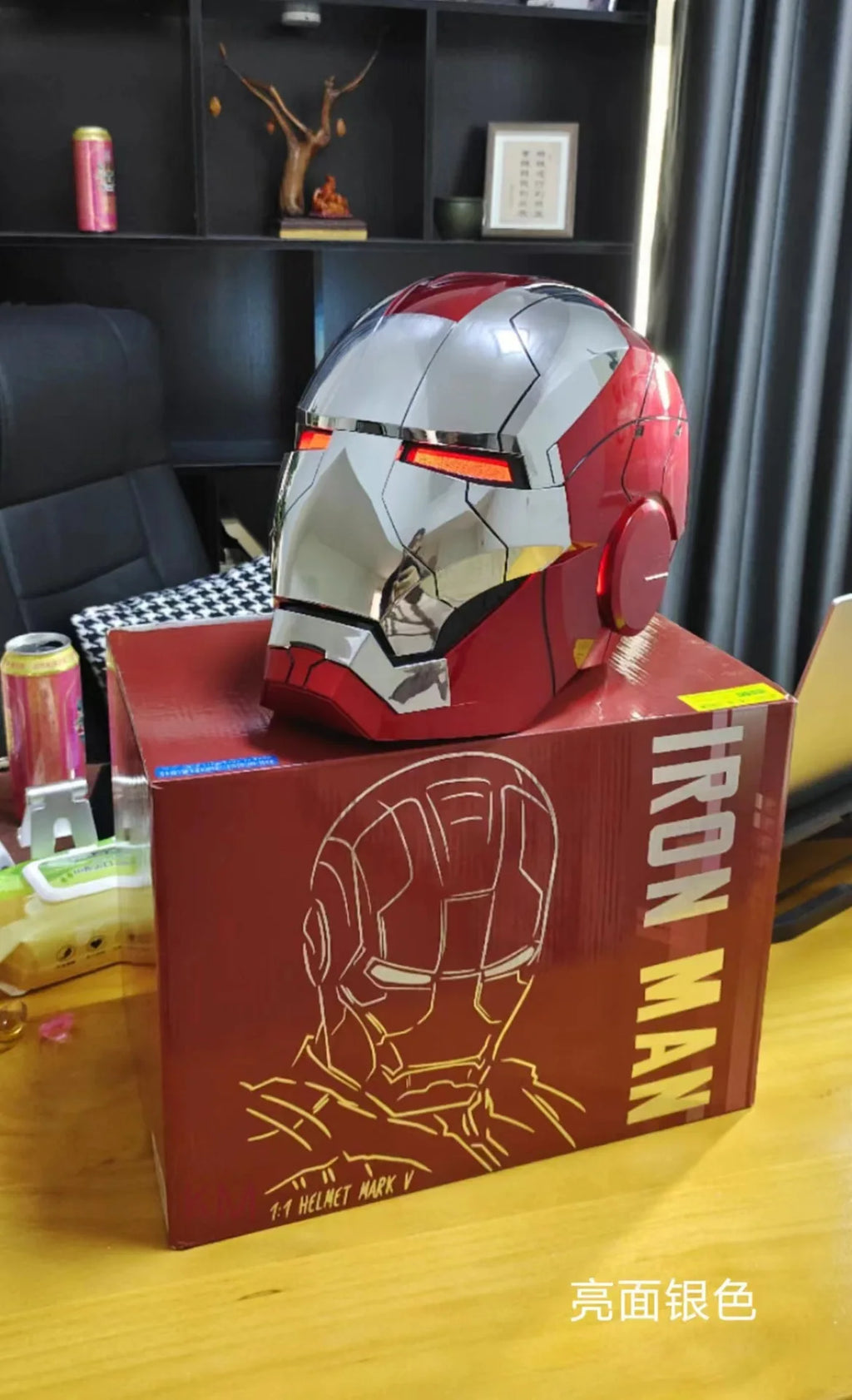 2025 New Marvel Iron Man Helmet Black Gold Black Silver Electric Helmet Voice Controlled Voice Machine Face Mask Toy Birthday Gi