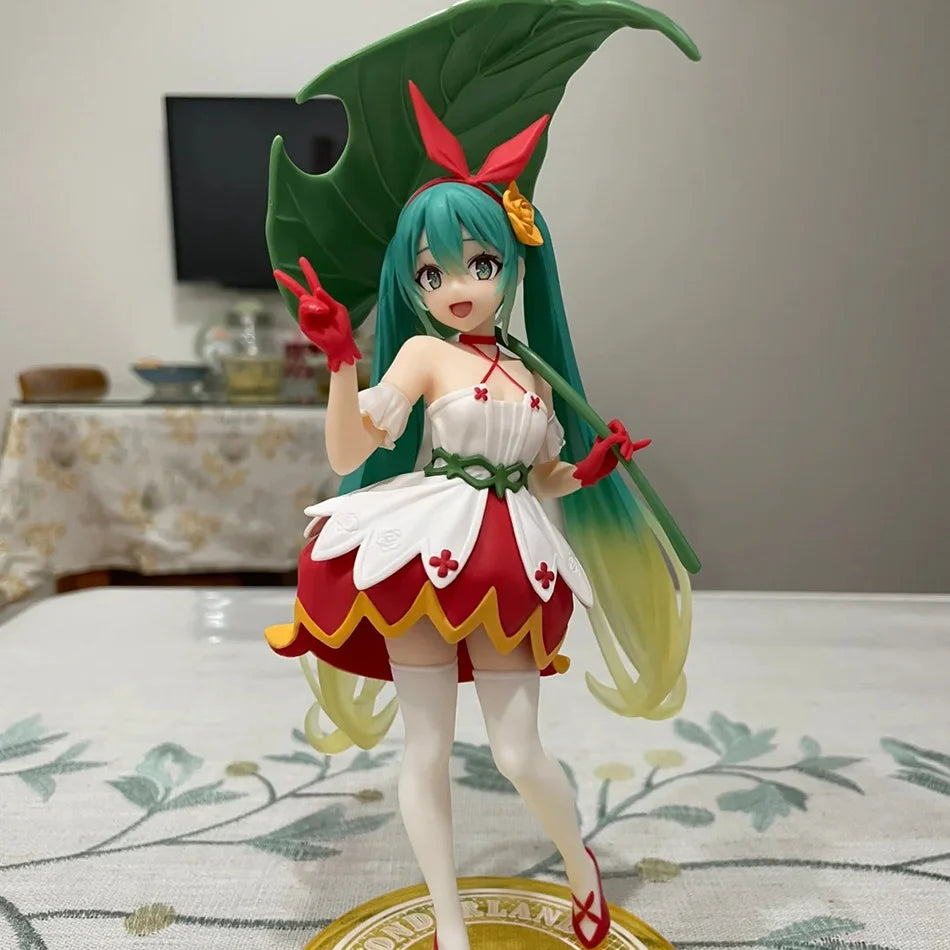New 18cm Anime Hatsune Miku Figure Sexy Ornaments Puss in Boots Kawaii Car Decoration Thumbelina Collectible Model Gifts