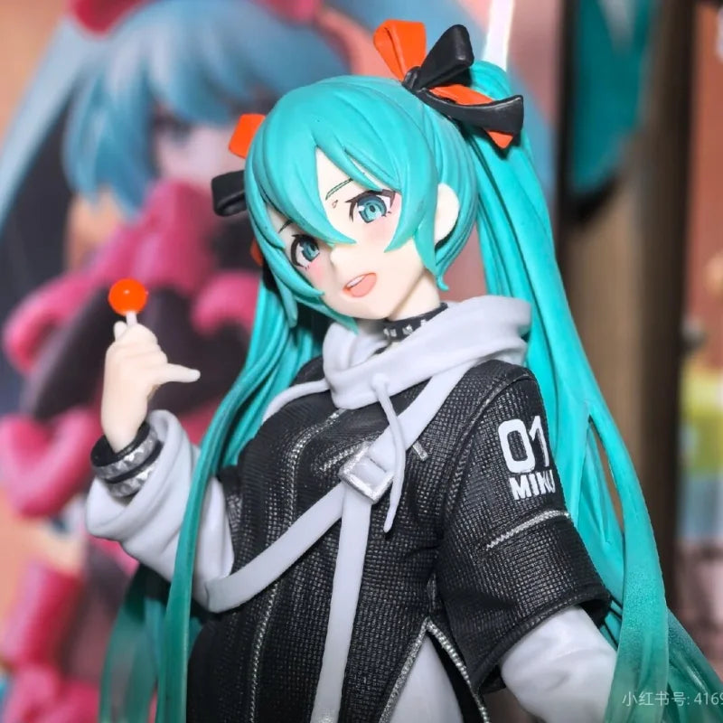 Neue Original Taito Vocaloid Hatsune Miku Mode Anime Figur Punk Zukunft Sammlung Desktop Decor Modell Spielzeug Weihnachten Geschenk