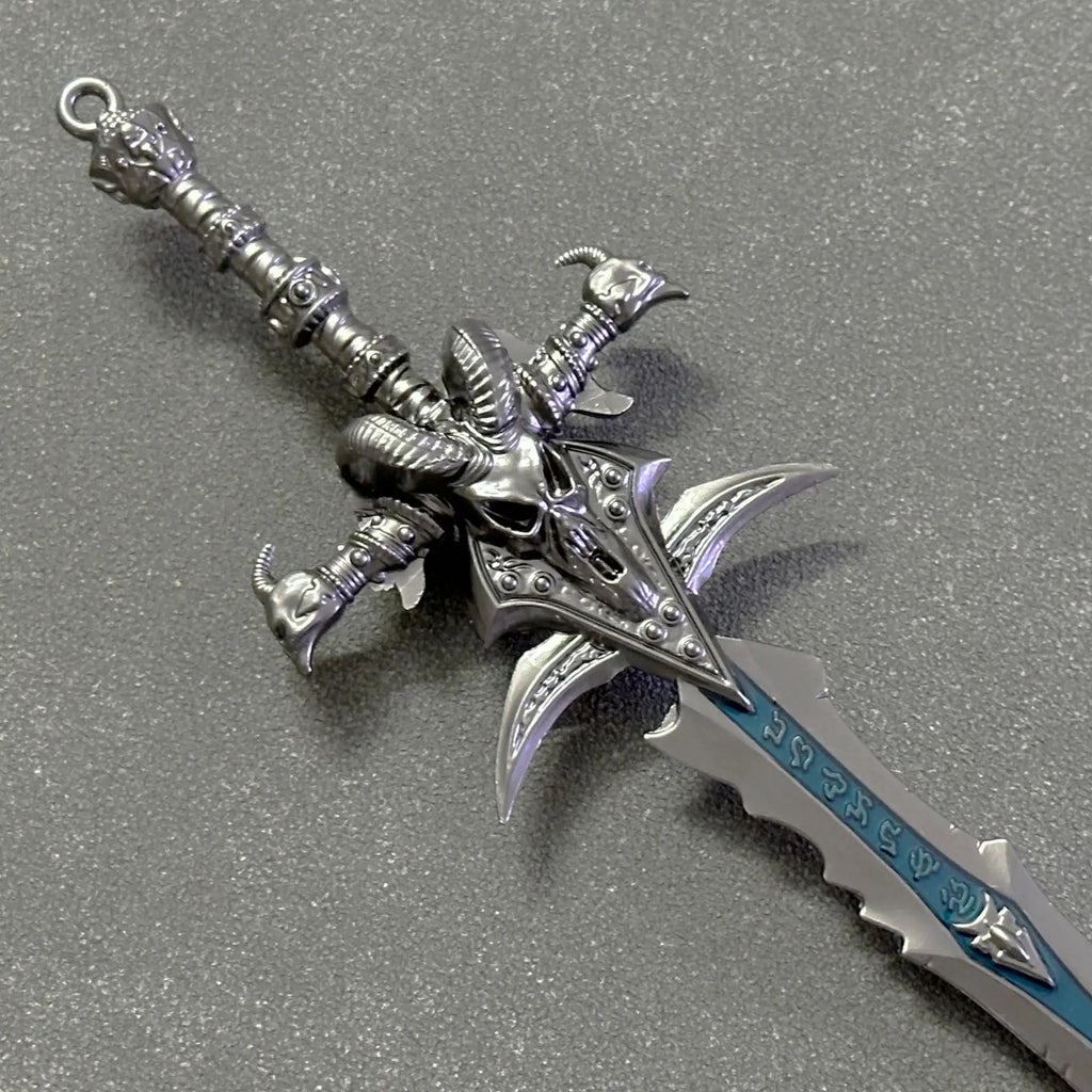 Warcraft WOW Peripheral Lich King Shadow of Sorrow Frostmourne Weapon Model Metal Toy Ornament Sending Children To Friends