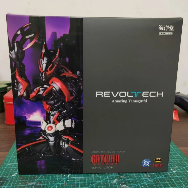 KAIYODO Future Bat Amazing Yamaguchi Red Black Ver Movable Wings Collectible Action Figure Model Toy Decoration Gift In Stock