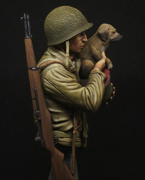 1/9 WW2 US Infantry, 'Saving the dog' Resin kit Bust GK Military theme of World War II Uncoated No colour